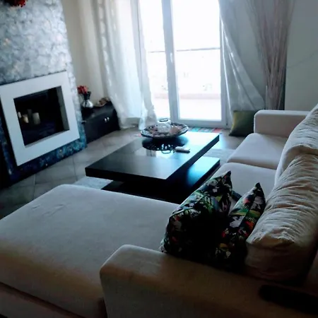 Апартаменты Modern Seaview *